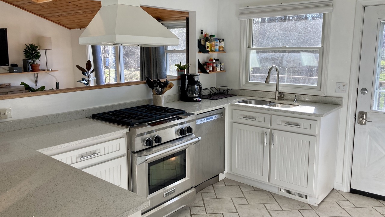 Photo of Kitchen in Sawyer