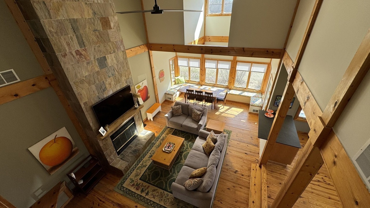 Photo of Livingroom in Union Pier