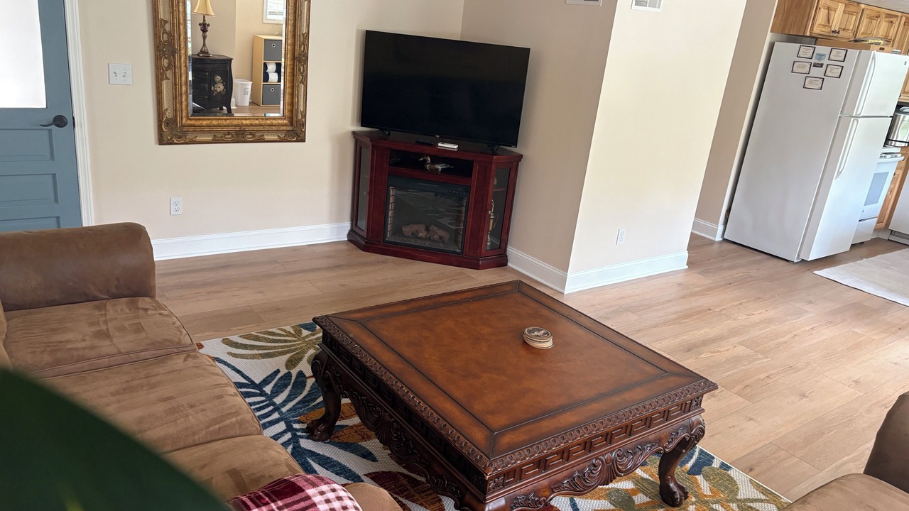 Photo of Livingroom in Mayfield