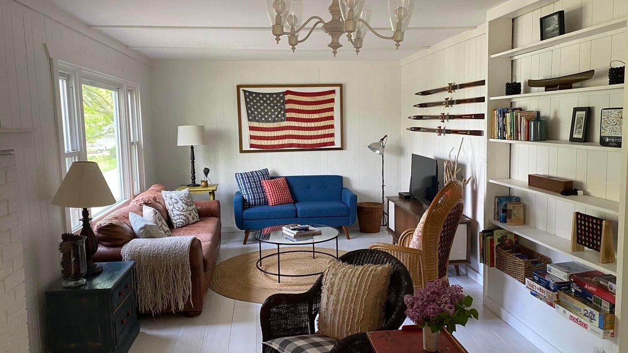 Photo of Livingroom in Ludington