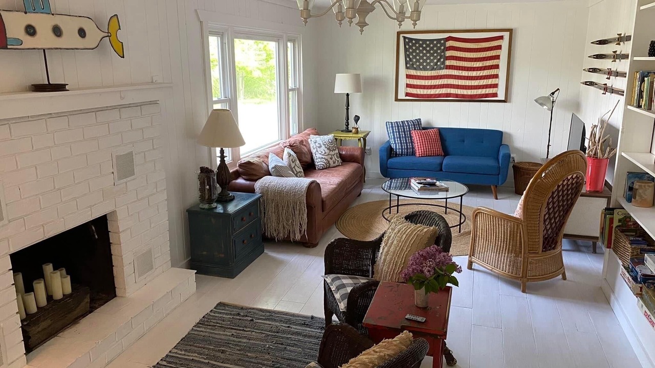 Photo of Livingroom in Ludington