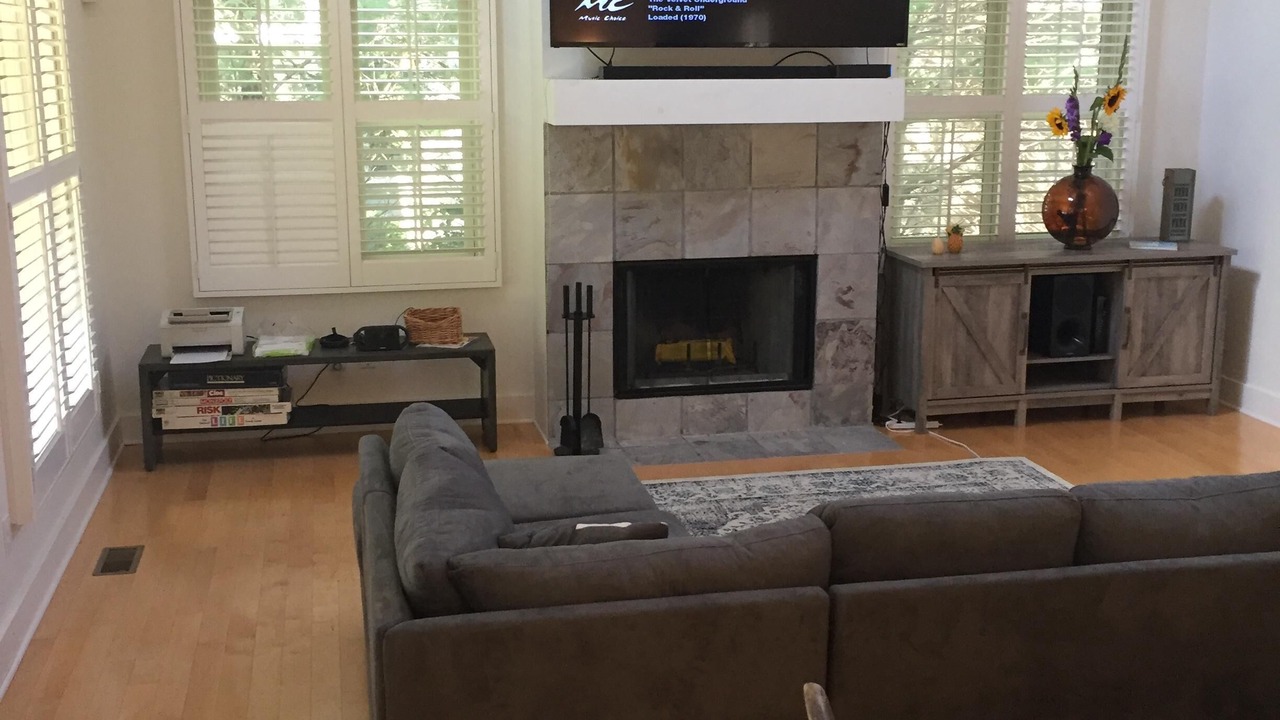 Photo of Livingroom in Union Pier