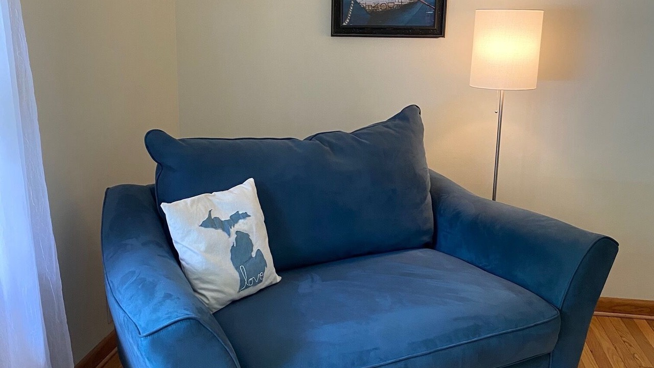Photo of Livingroom in Montague