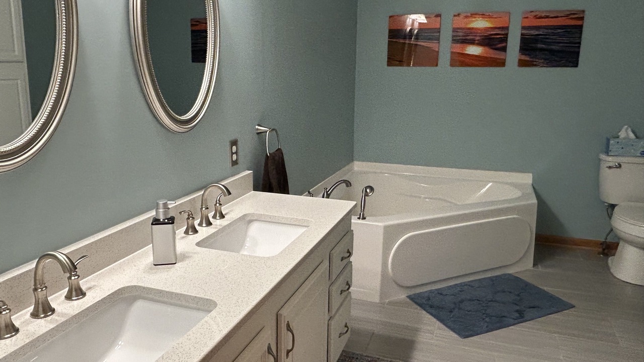 Photo of Bathroom in Lake James