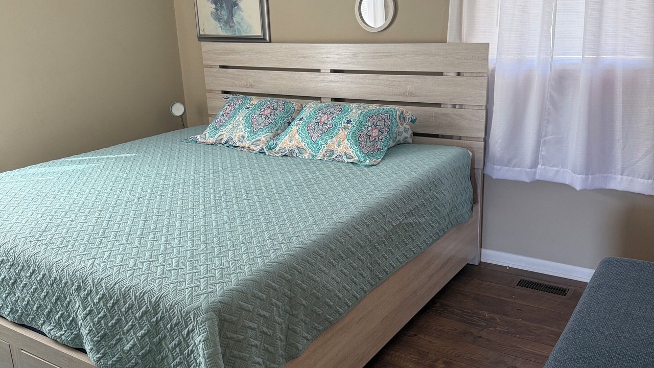 Photo of Bedroom in South Haven