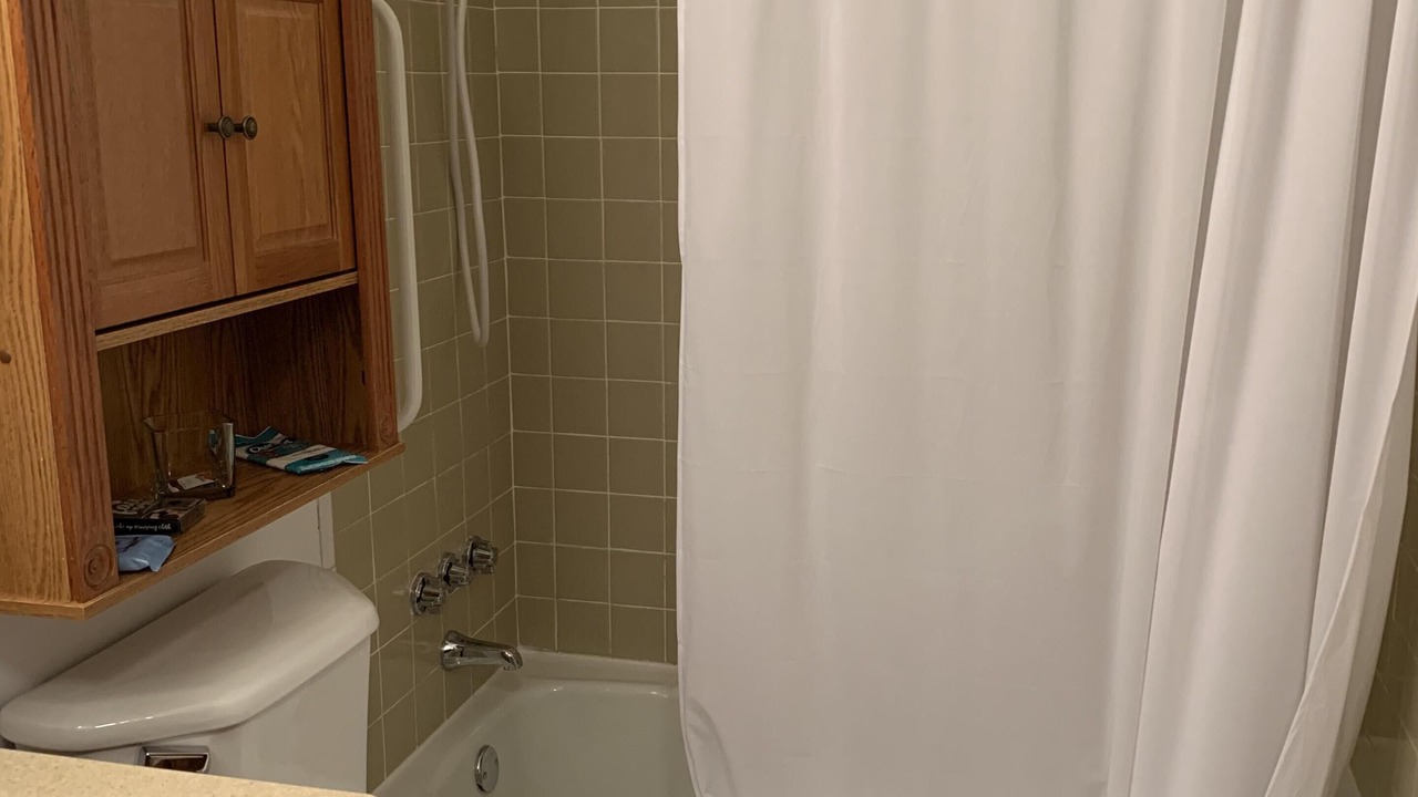 Photo of Bathroom in Munising