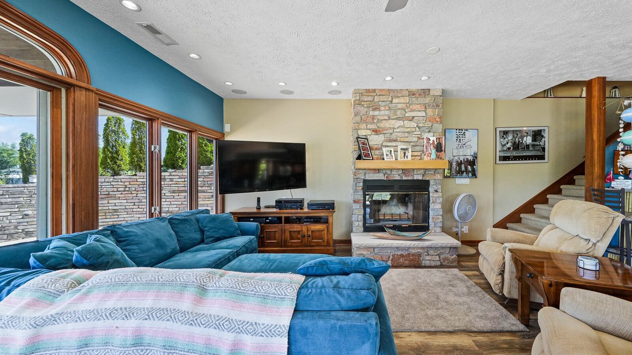 Photo of Livingroom in Sister Lakes