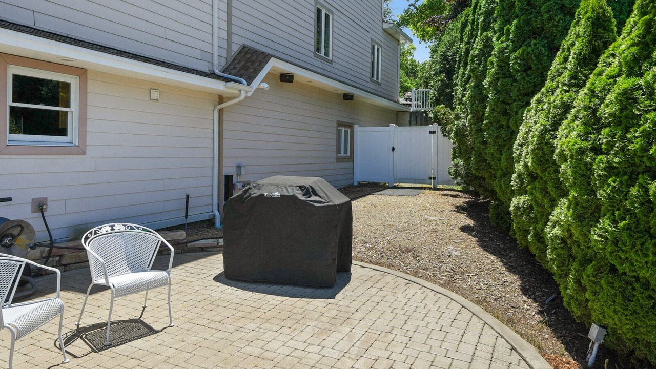 Photo of Patio Balcony in Sister Lakes