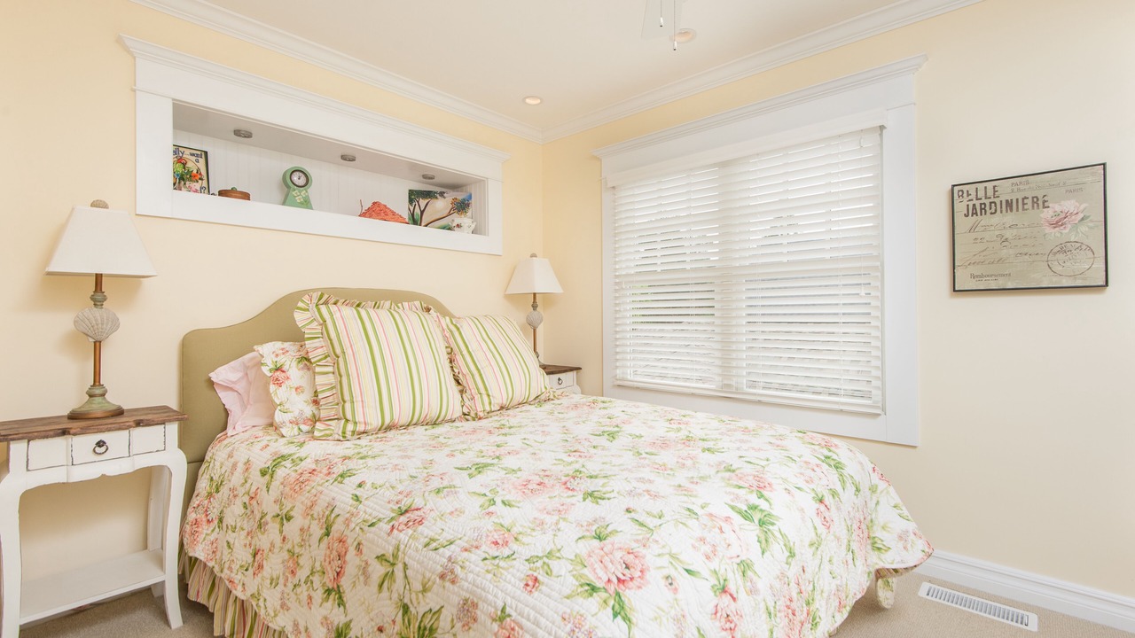 Photo of Bedroom in South Haven