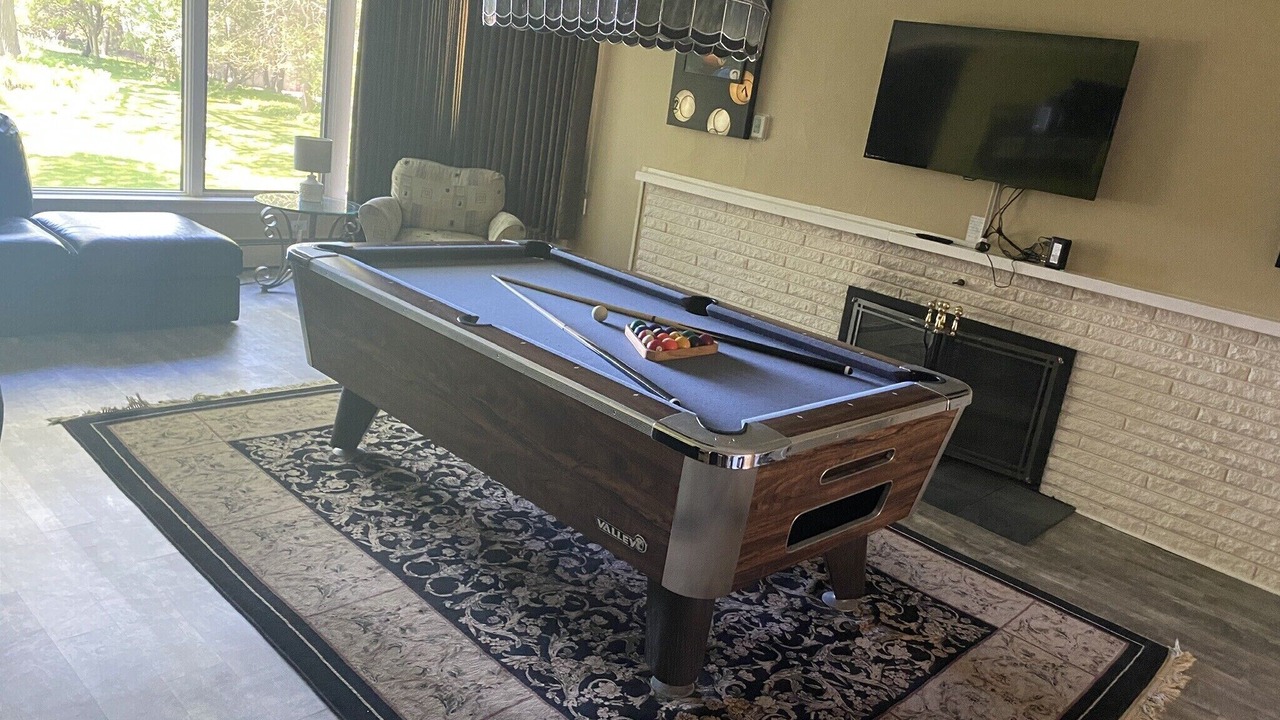 Photo of Livingroom in Norton Shores