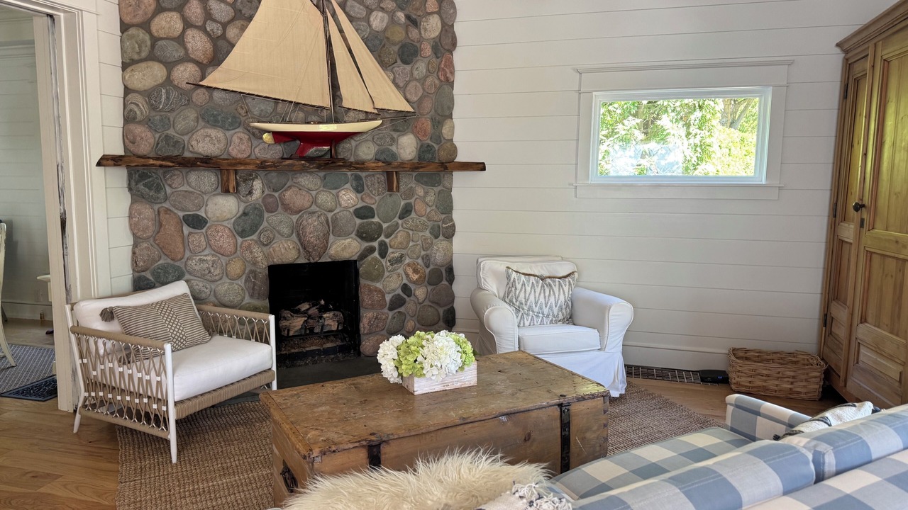 Photo of Bedroom in Harbor Springs
