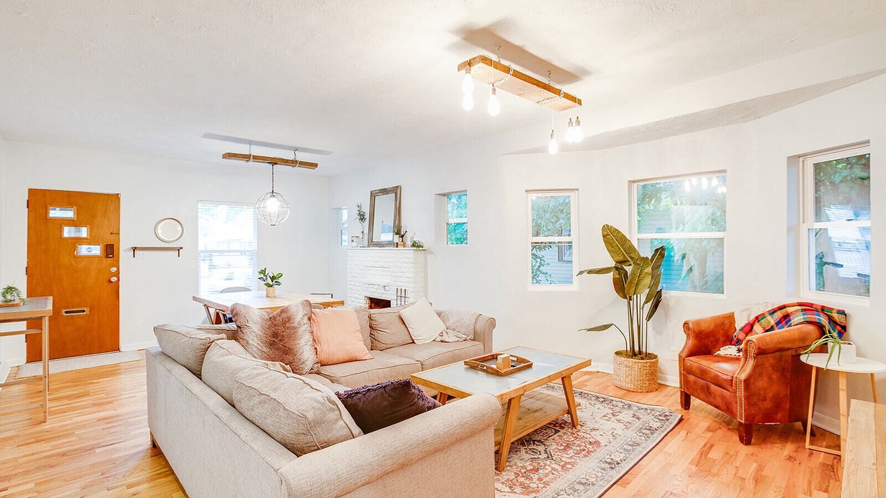 Photo of Livingroom in South Bend