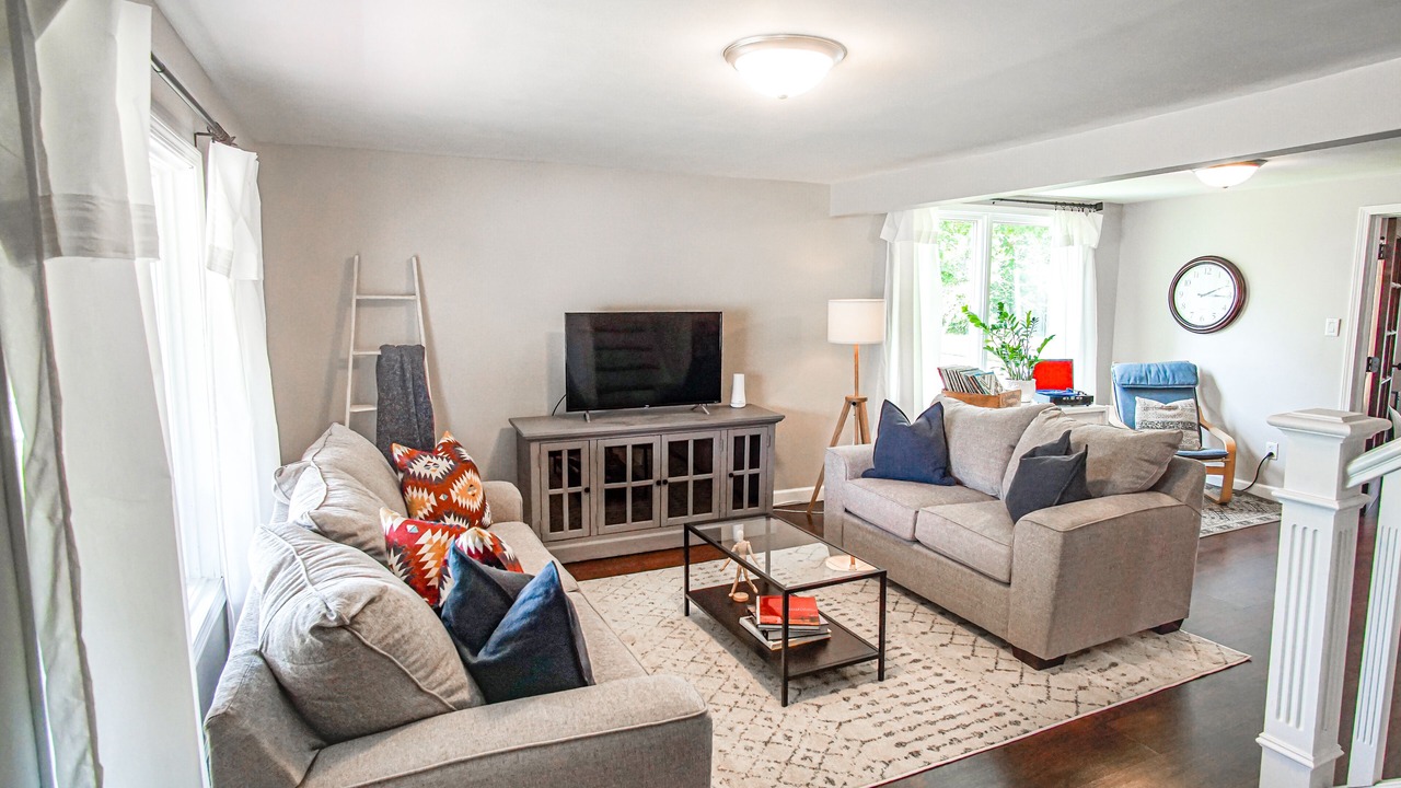 Photo of Livingroom in Three Oaks