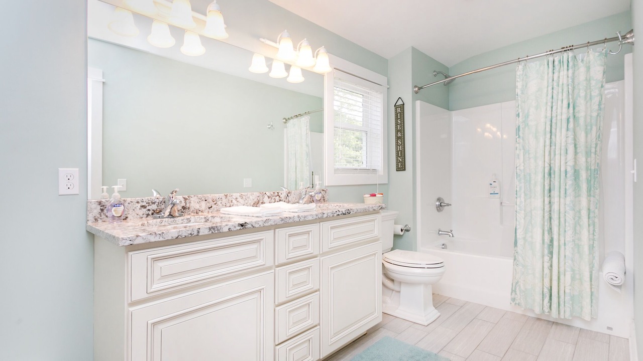 Photo of Bathroom in Douglas