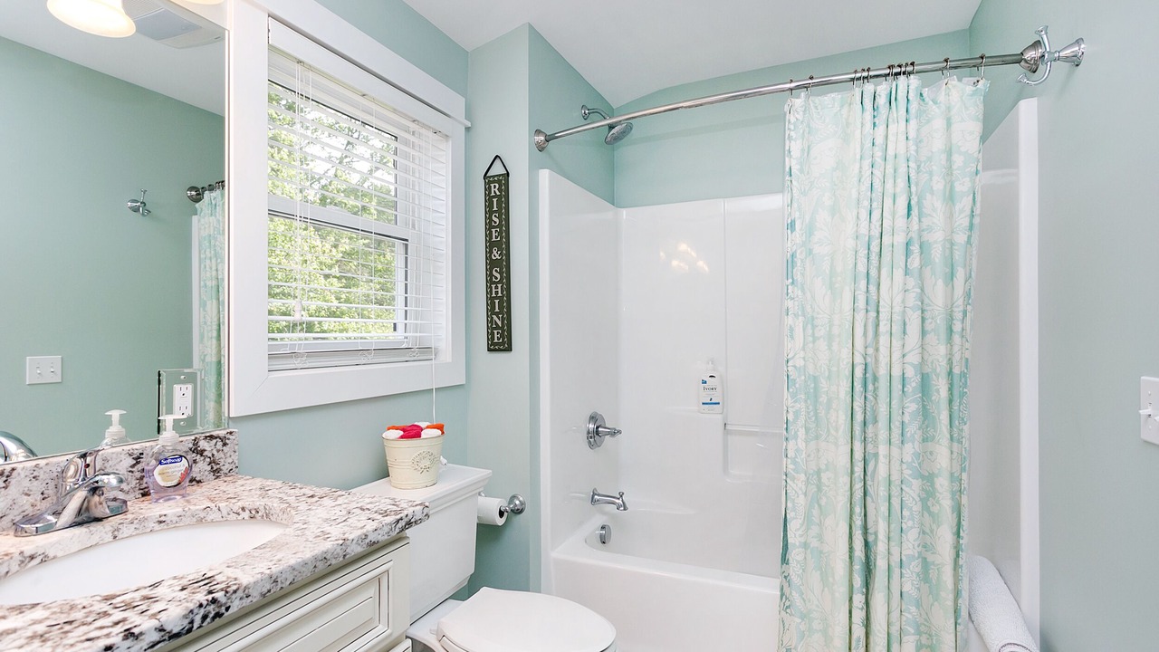 Photo of Bathroom in Douglas