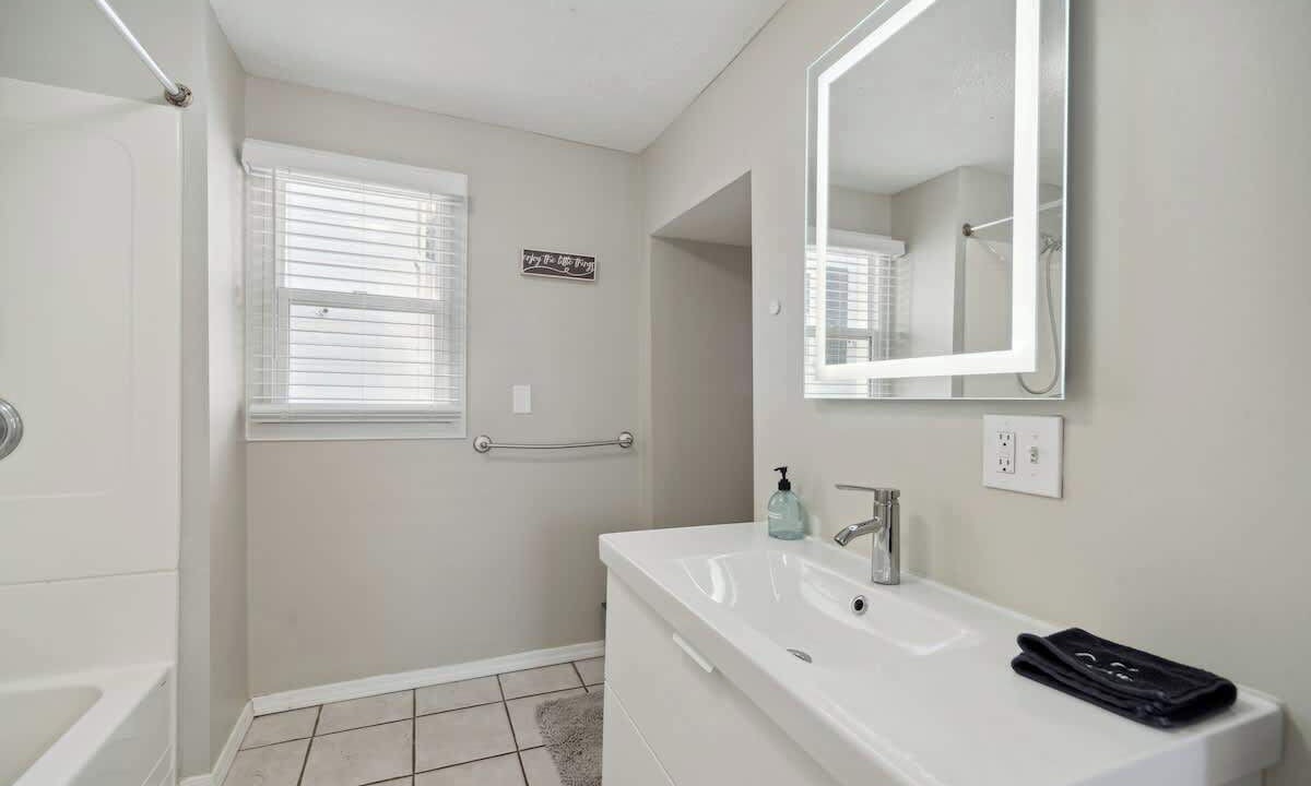 Photo of Bathroom in Lansing