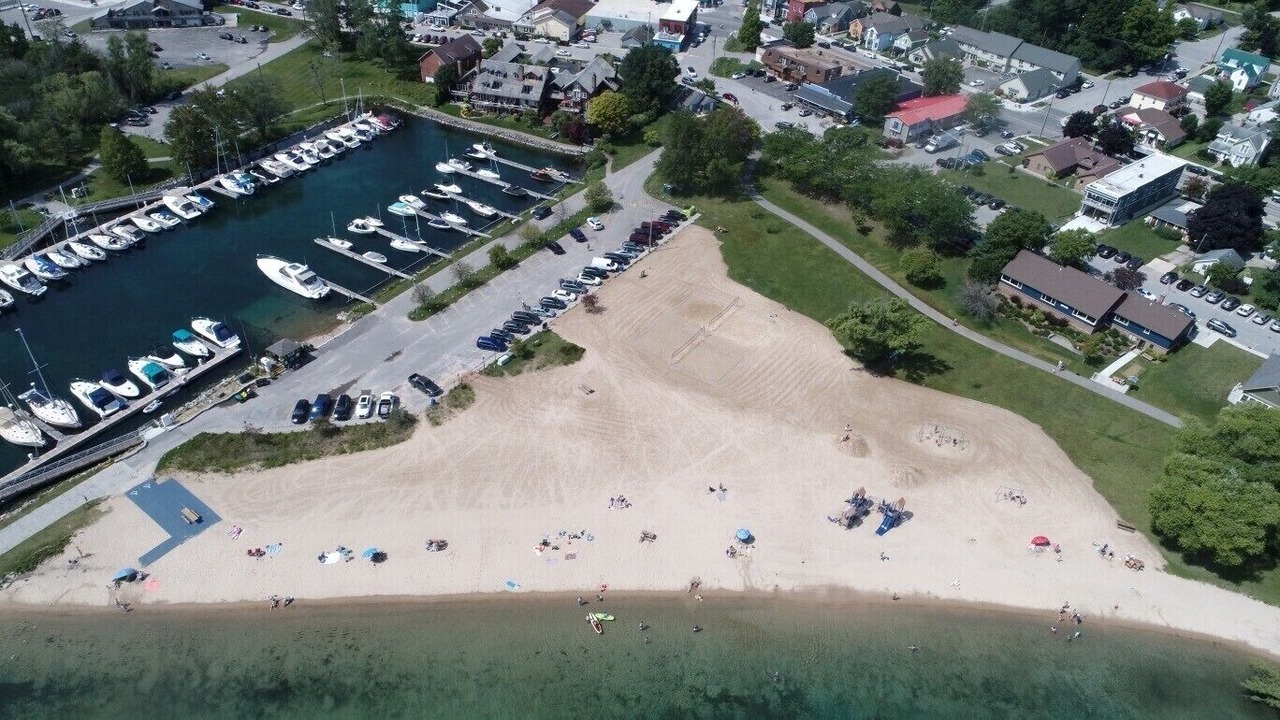 Photo of Others in Suttons Bay