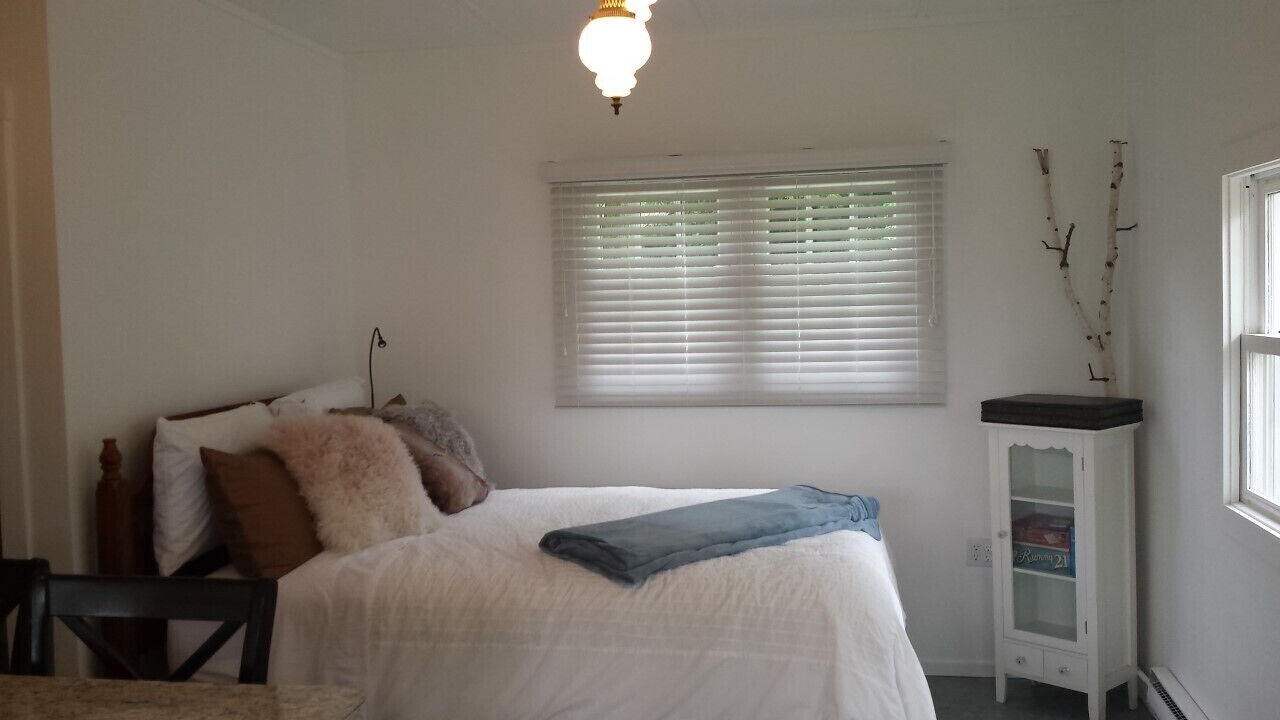 Photo of Bedroom in Lakeview