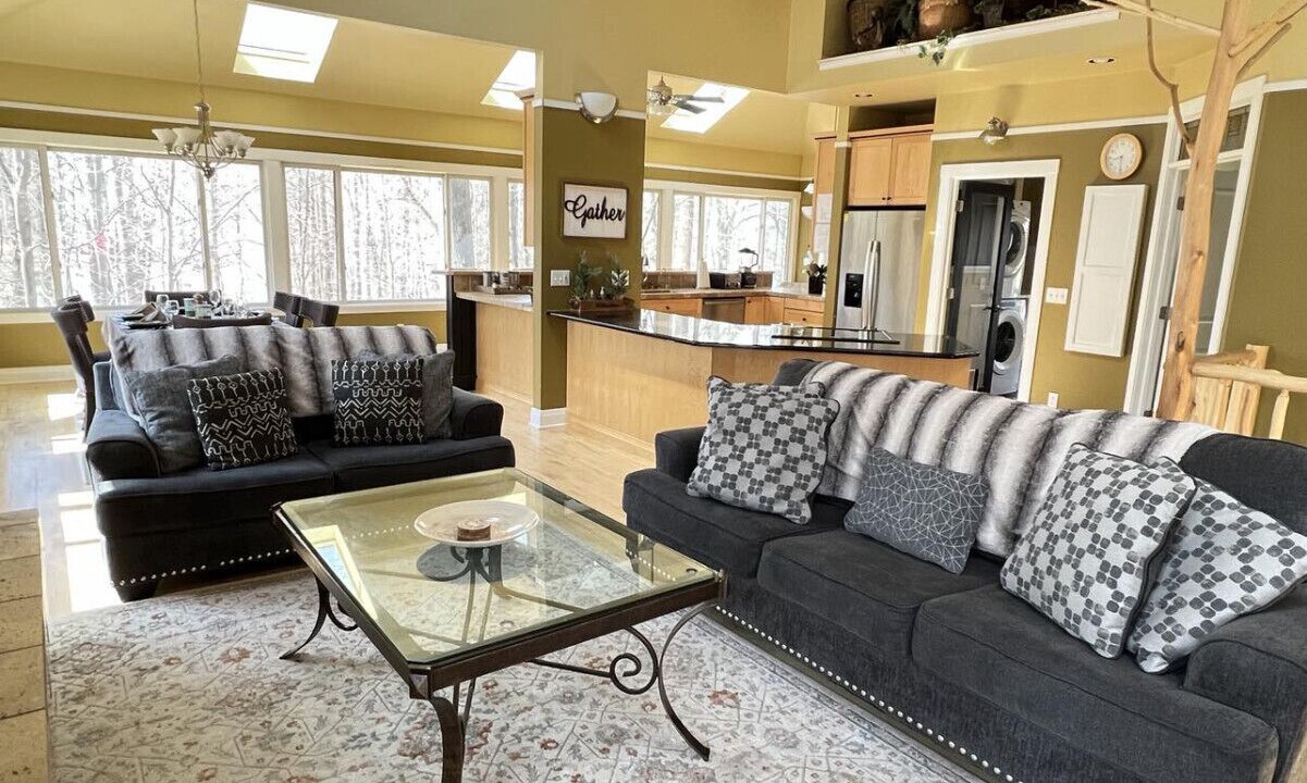 Photo of Livingroom in Lake Michigan Beach