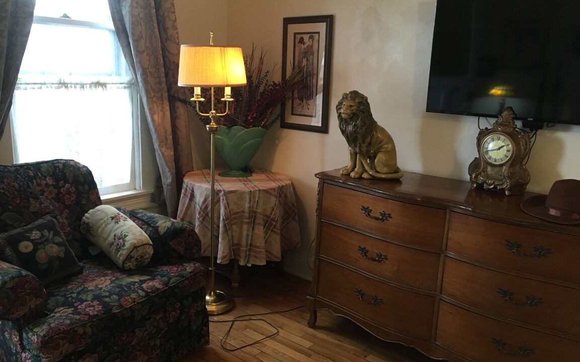 Photo of Livingroom in Hillsdale