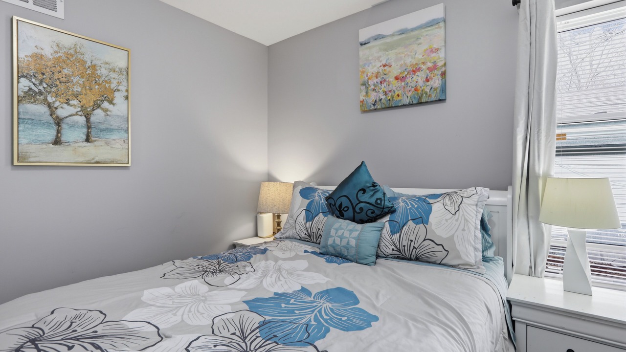 Photo of Bedroom in Madison Heights