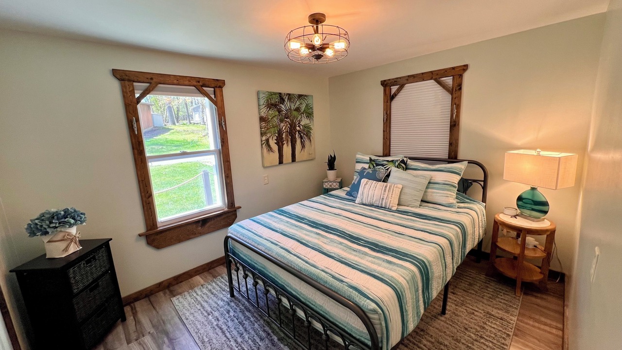Photo of Bedroom in Sister Lakes