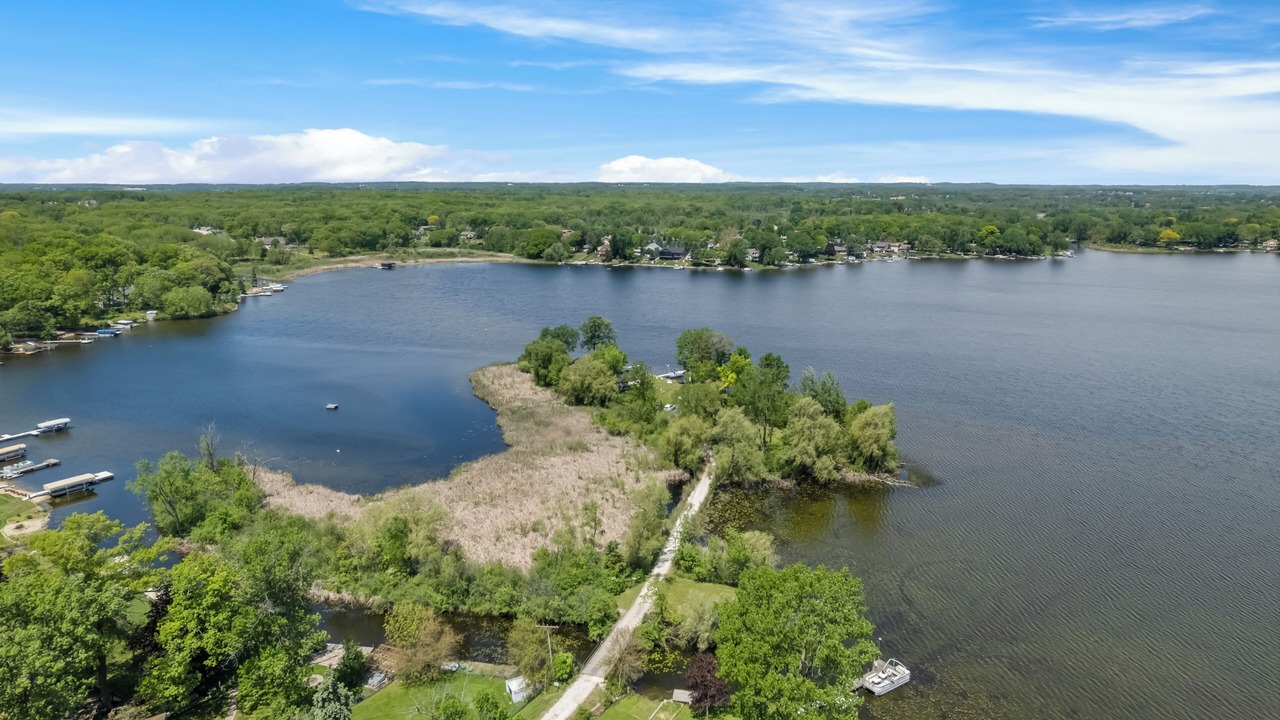 Photo of Outdoor in Wind Lake