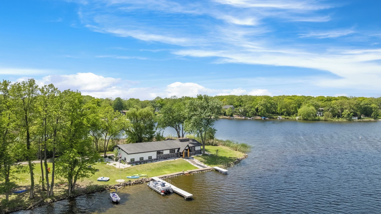 Photo of Outdoor in Wind Lake