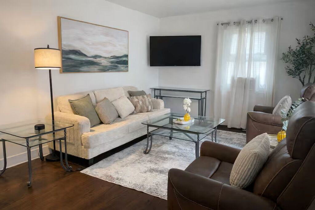 Photo of Livingroom in Town of Pines