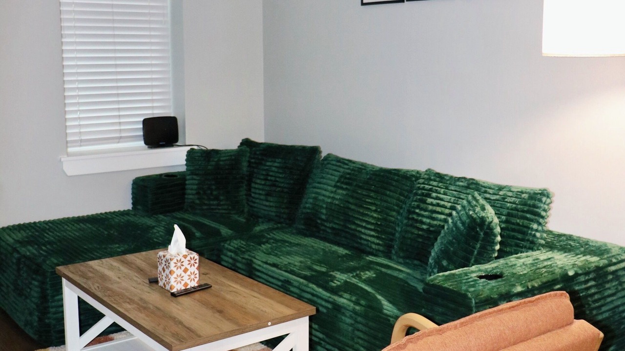 Photo of Livingroom in Midtown