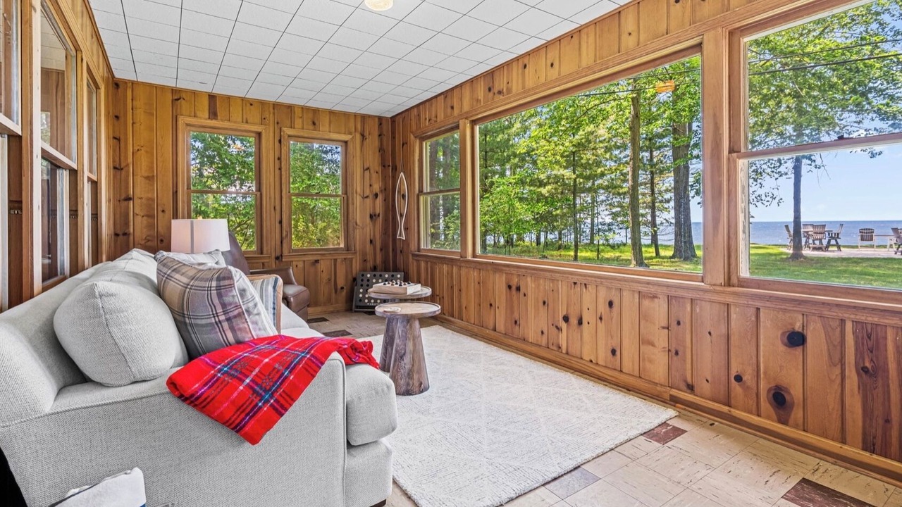 Photo of Livingroom in Muskegon