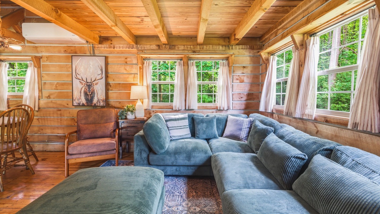 Photo of Livingroom in Harbert