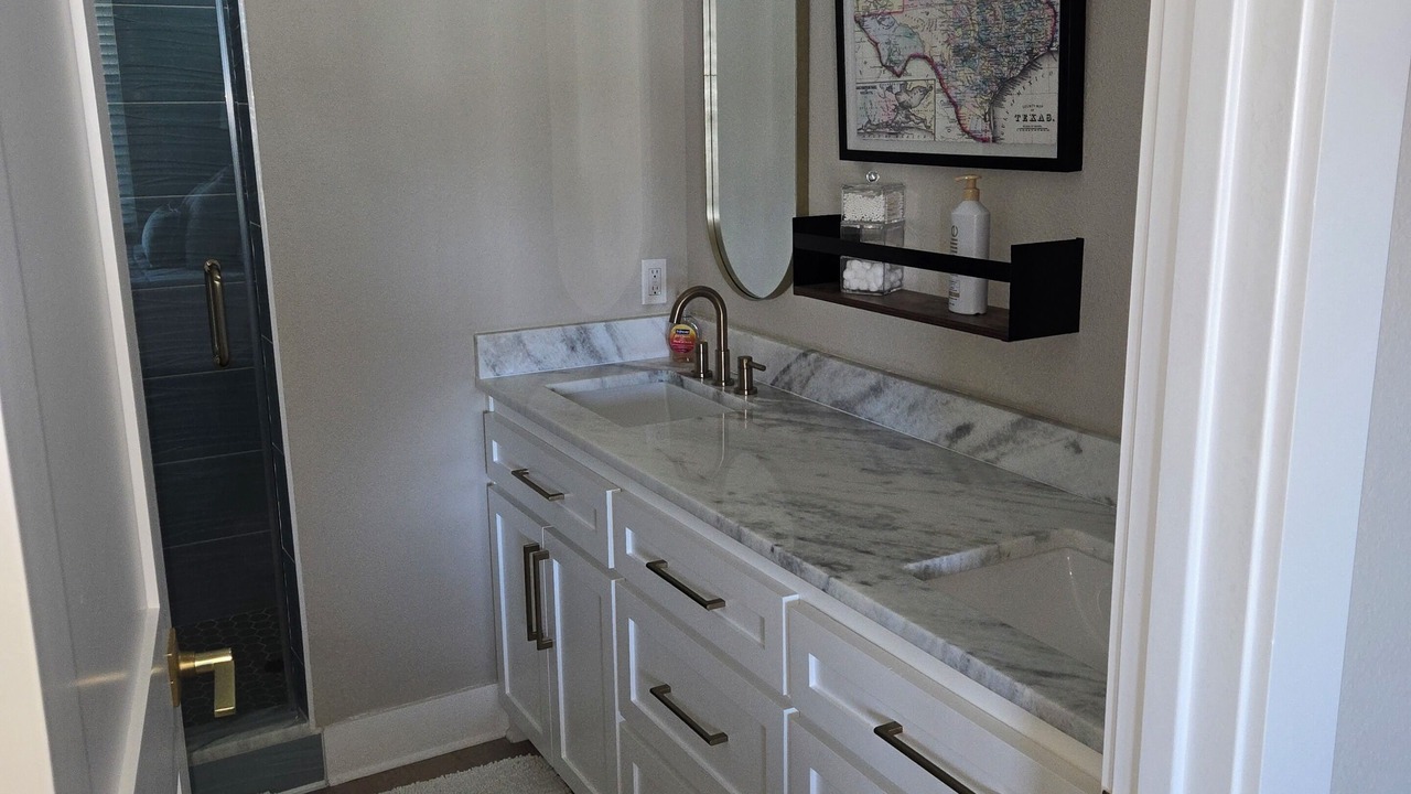 Photo of Bathroom in Terramar Beach