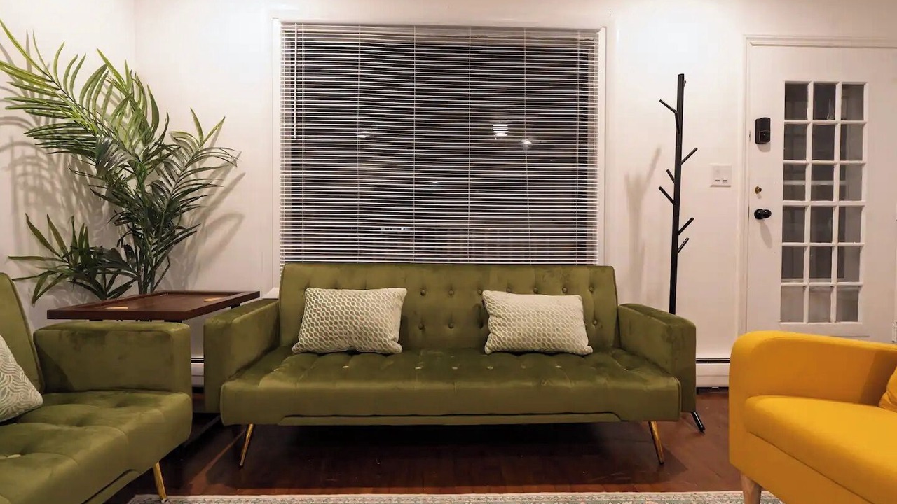 Photo of Livingroom in Skokie