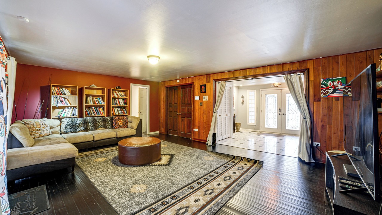 Photo of Bedroom in Olympia Fields