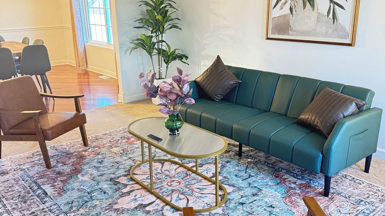 Photo of Livingroom in Bensenville