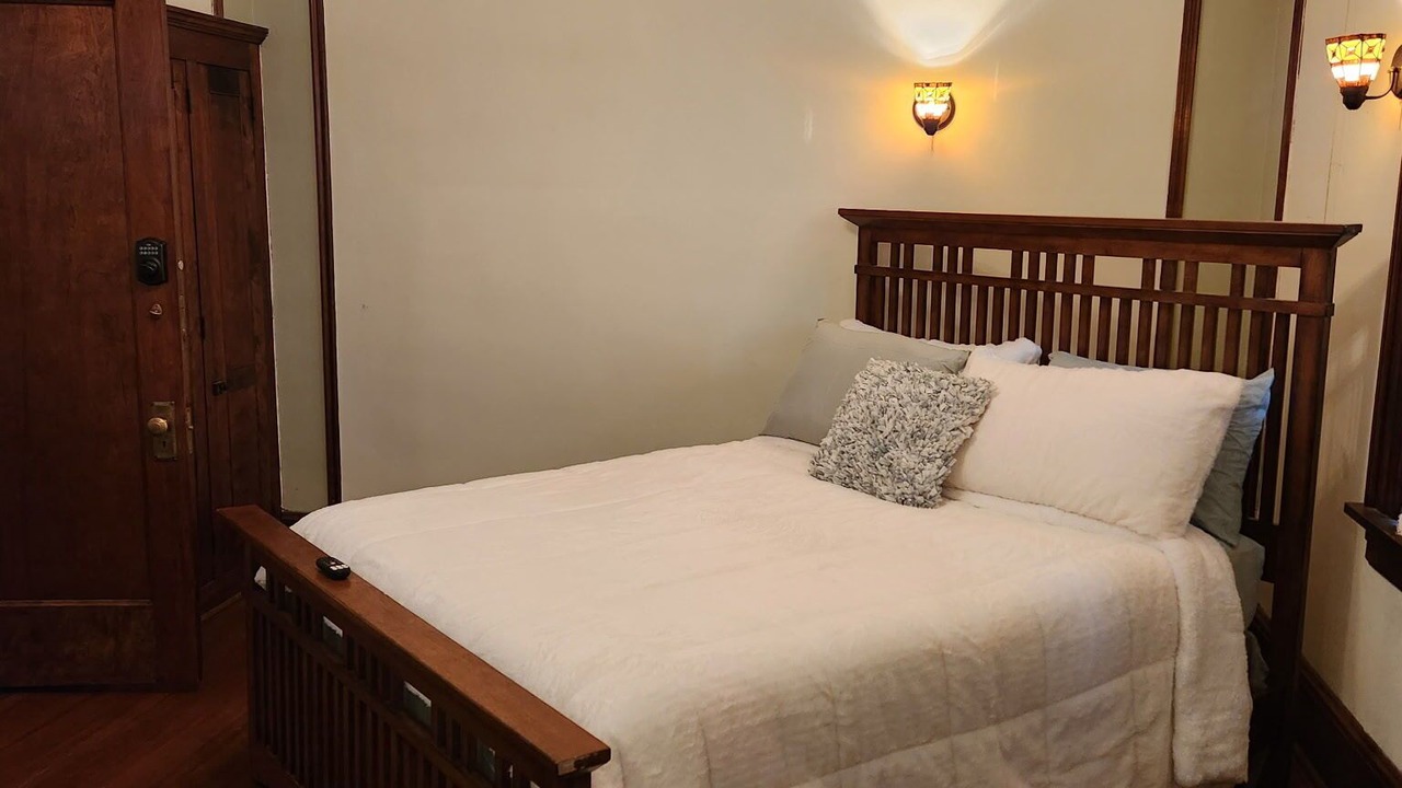 Photo of Bedroom in Danville
