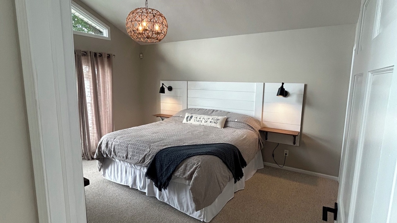 Photo of Bedroom in Sister Lakes