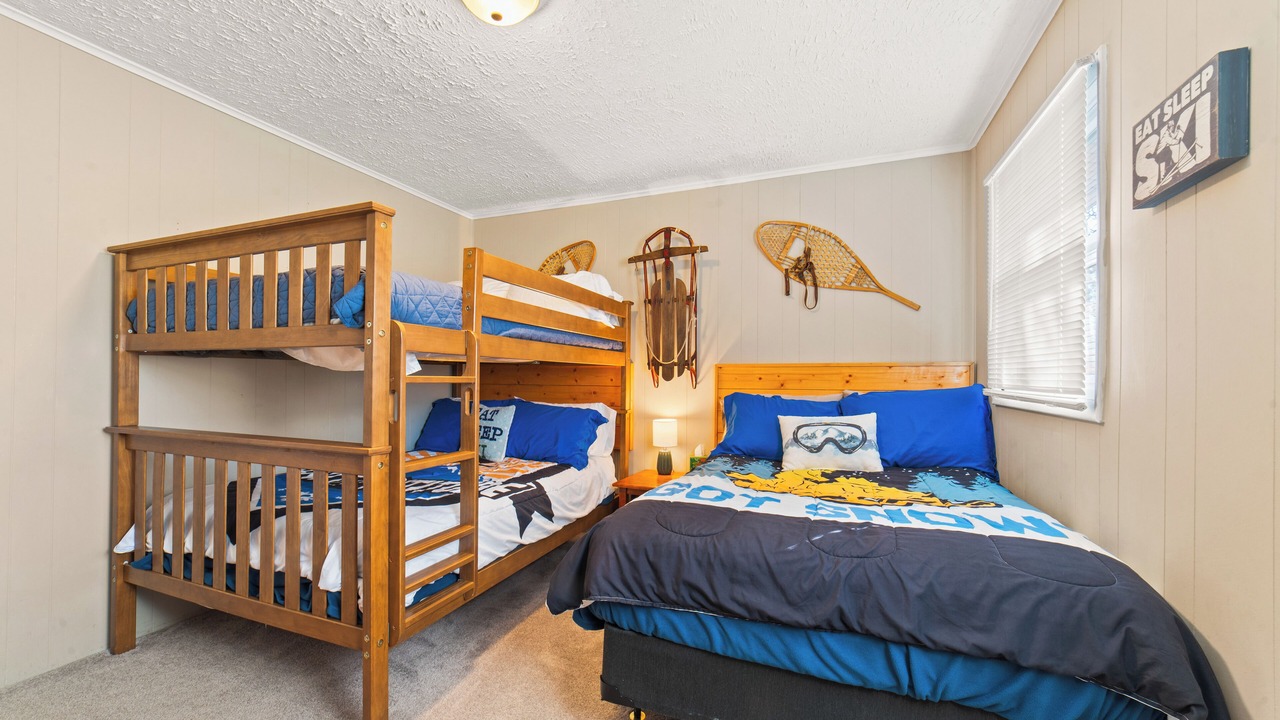 Photo of Bedroom in Gaylord