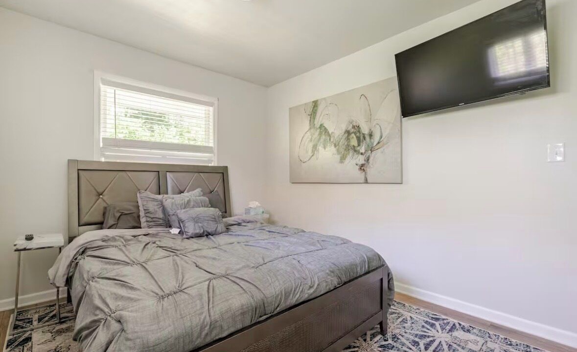 Photo of Bedroom in Wooded Estates