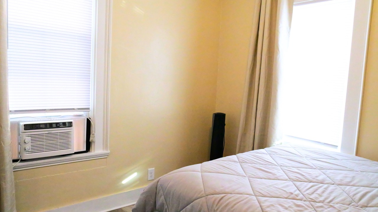 Photo of Bedroom in Downtown Kenosha