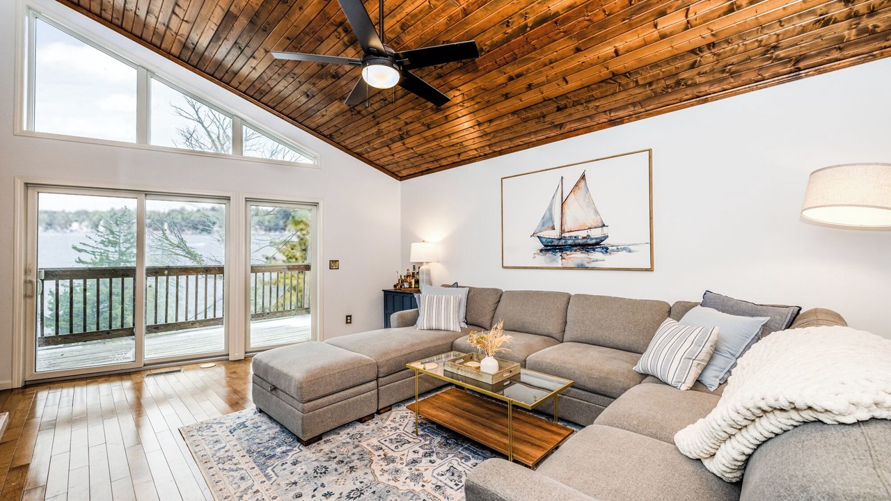Photo of Livingroom in Paw Paw Lake