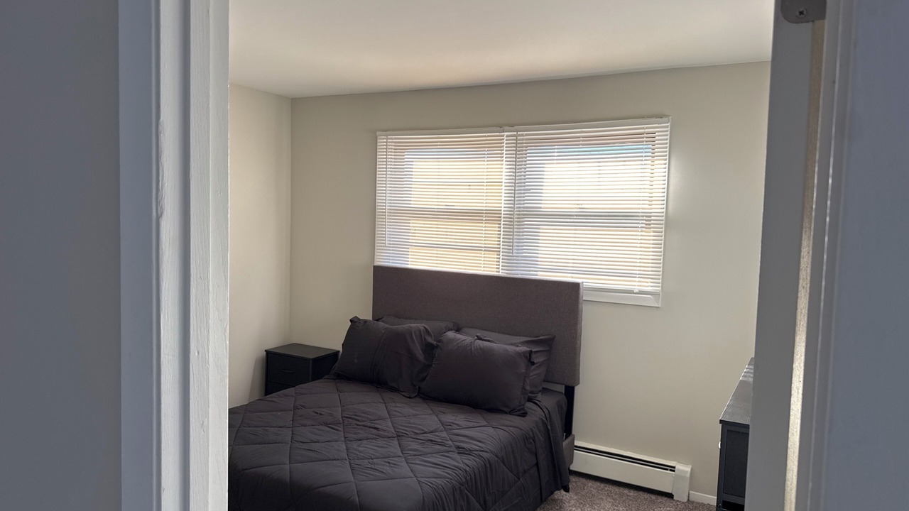 Photo of Bedroom in East Hazel Crest