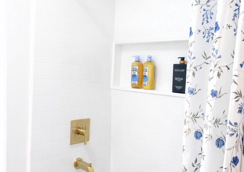 Photo of Bathroom in Niles