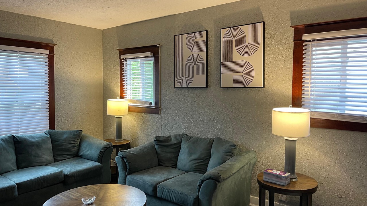Photo of Livingroom in Lansing