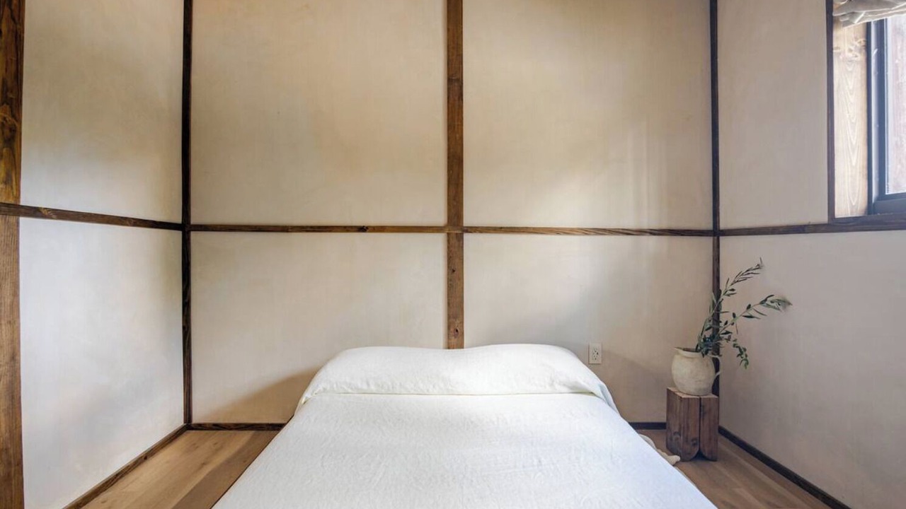 Photo of Bedroom in Miami Shores
