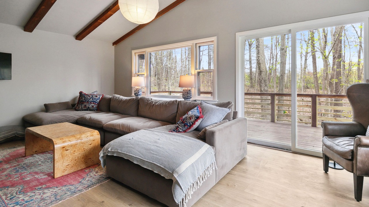 Photo of Livingroom in Three Oaks