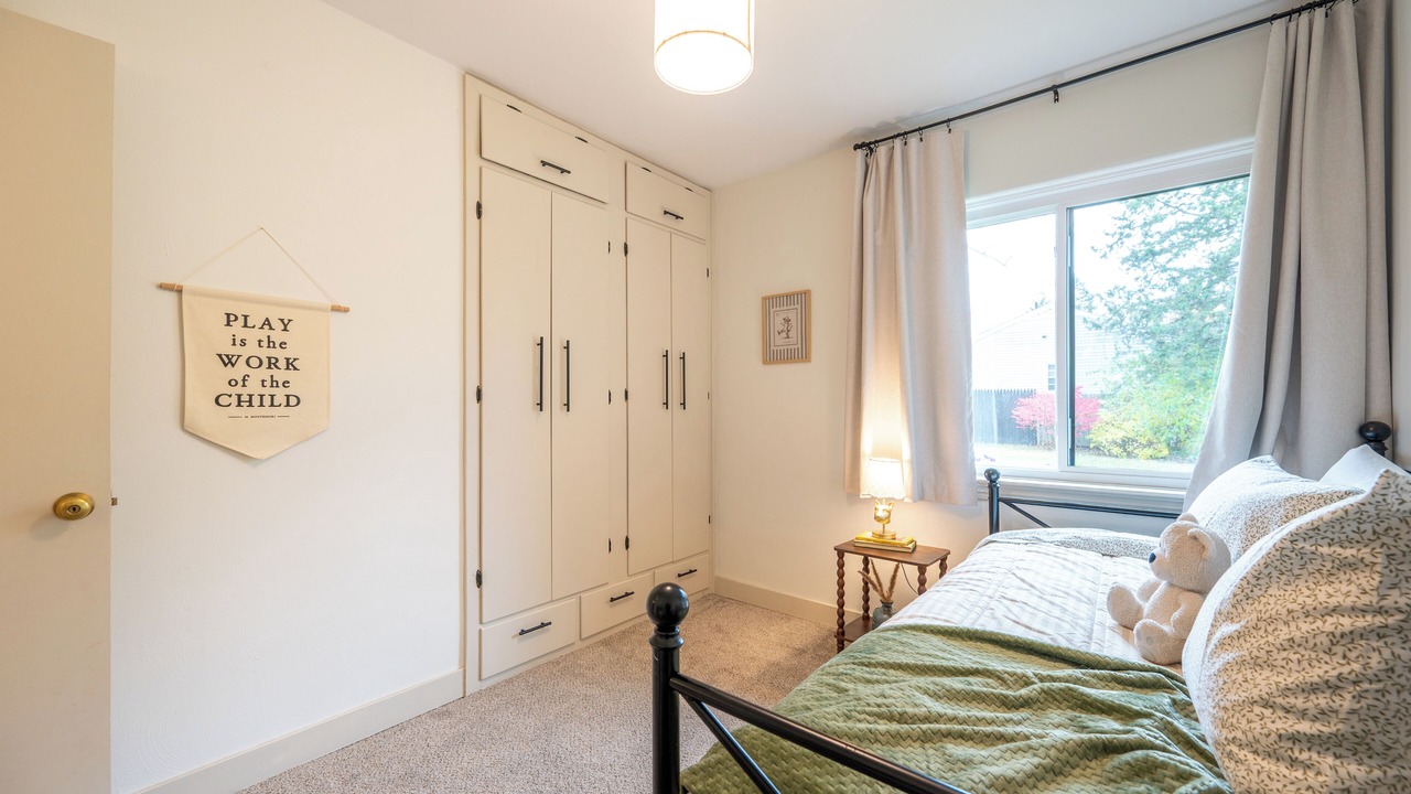 Photo of Bedroom in Midland