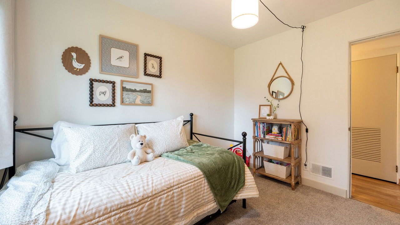 Photo of Bedroom in Midland