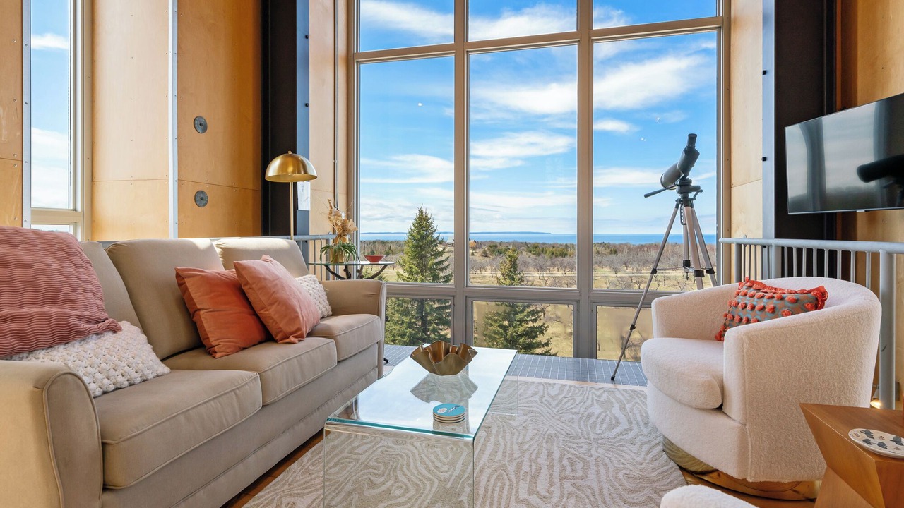 Photo of Livingroom in Northport